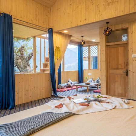 Вилла Into The Woods Treehouse Jibhi Экстерьер фото