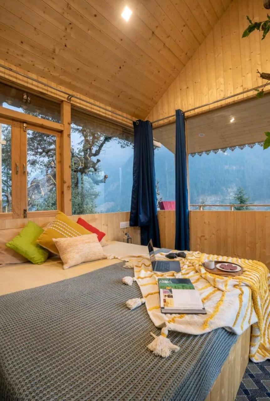 Вилла Into The Woods Treehouse Jibhi Экстерьер фото