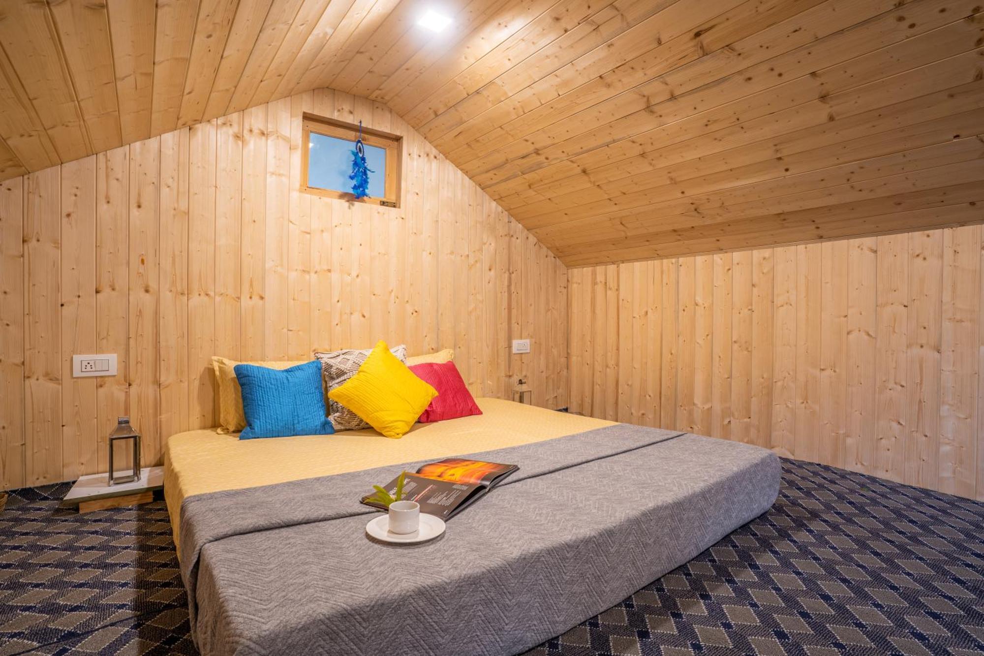 Вилла Into The Woods Treehouse Jibhi Экстерьер фото